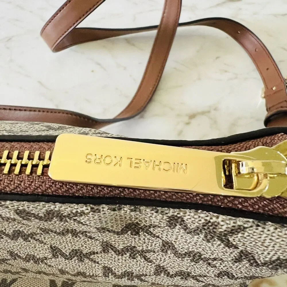 MICHAEL KORS STUDIO Natural Luggage Leather Medium Messenger Crossbody Bag